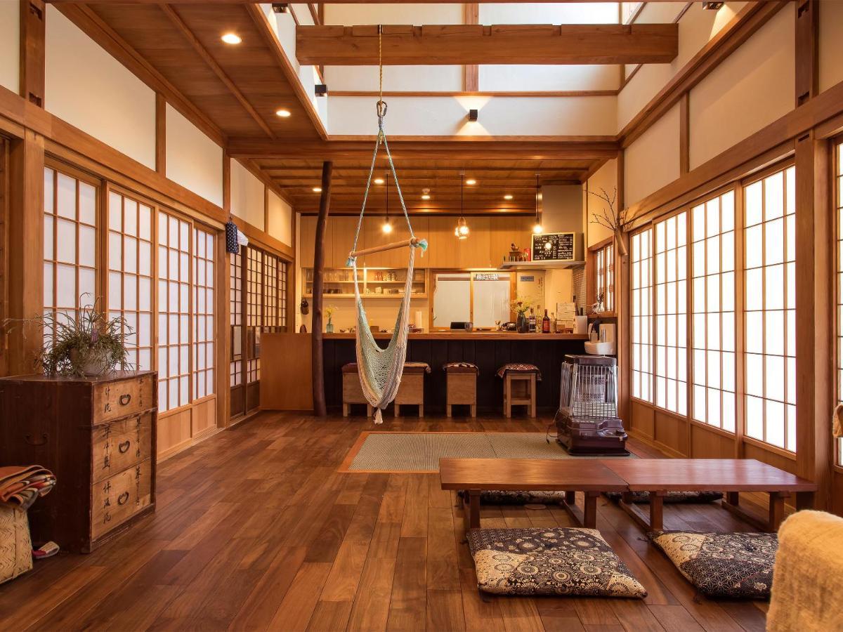 Guest House Takazuri-Kita Nanto Exterior photo
