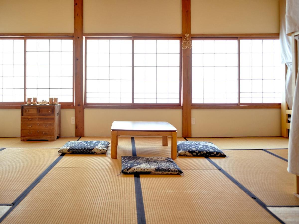 Guest House Takazuri-Kita Nanto Exterior photo