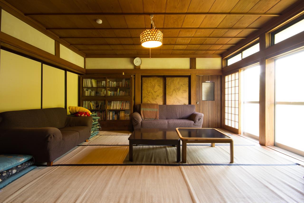 Guest House Takazuri-Kita Nanto Exterior photo